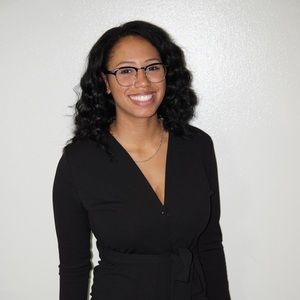 Meet your Posher, Avery